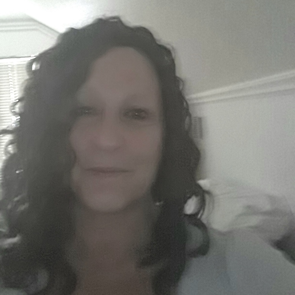 Meet your Posher, Monica